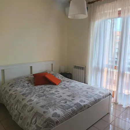 Mariposa Casa de Férias Aci SantʼAntonio